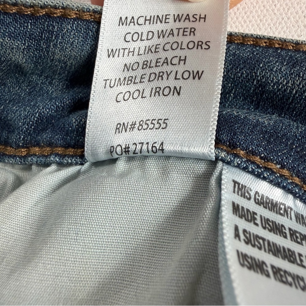 Pistola Denim Skinny Jeans Size 33 Light Wash Stretch Mid Rise Minimalist - Picture 9 of 9